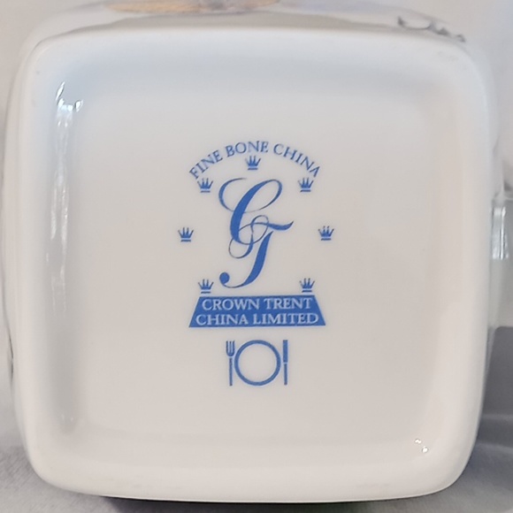 Crown Trent Fine Bone China Square Mug. "Best Fisherman". Flawless Condition. - Picture 11 of 14